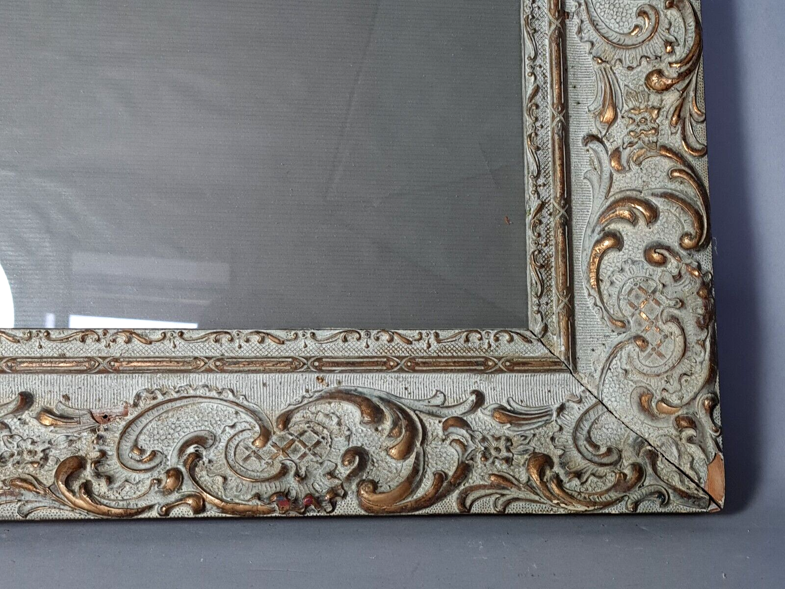 Old frame patinated stucco wood 58x50 foliage 41x33 or 34 cm + glass SB183