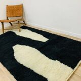 Traditional handmade woolen white-black rug 250cmx150cm