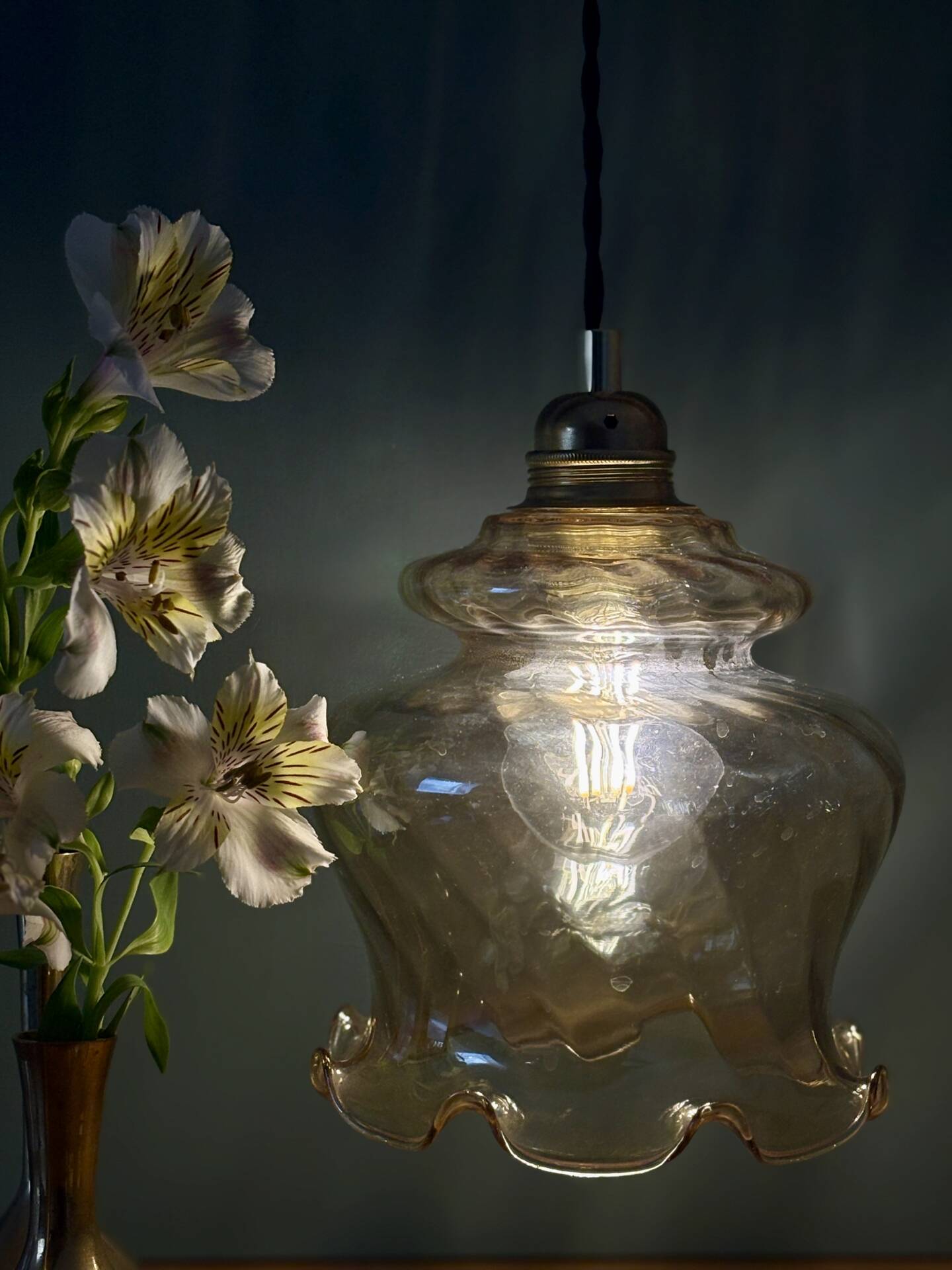Vintage amber glass suspension globe