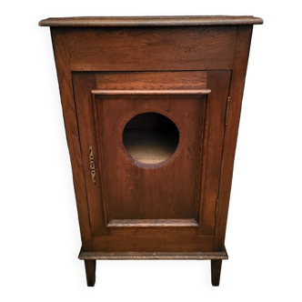 Meuble de rangement, chiffonnier
confiturier, petit buffet en bois massif