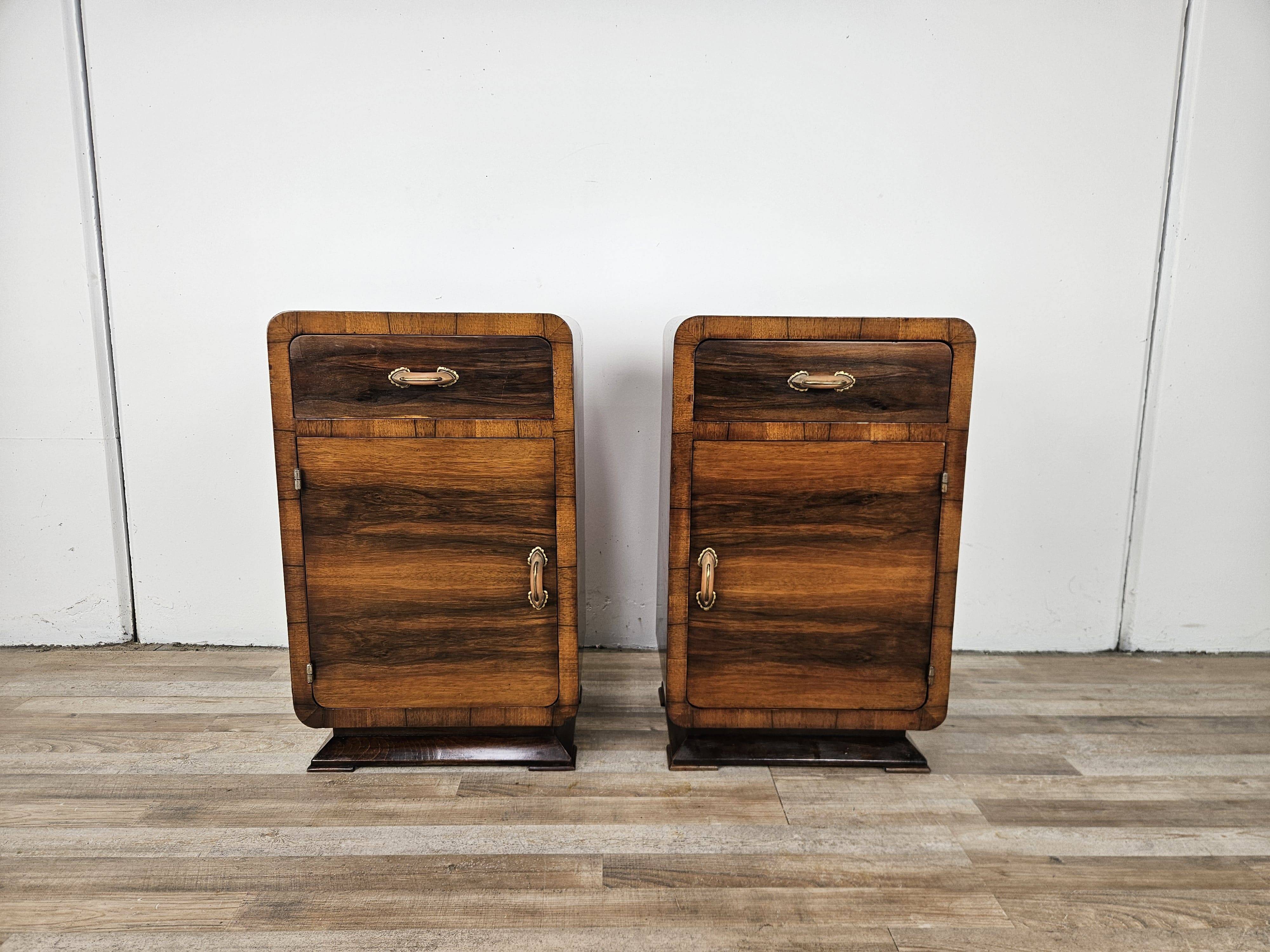 Art Decò walnut bedside tables with door and drawer