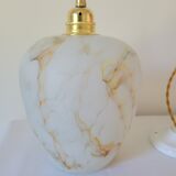 Marbled opaline suspension