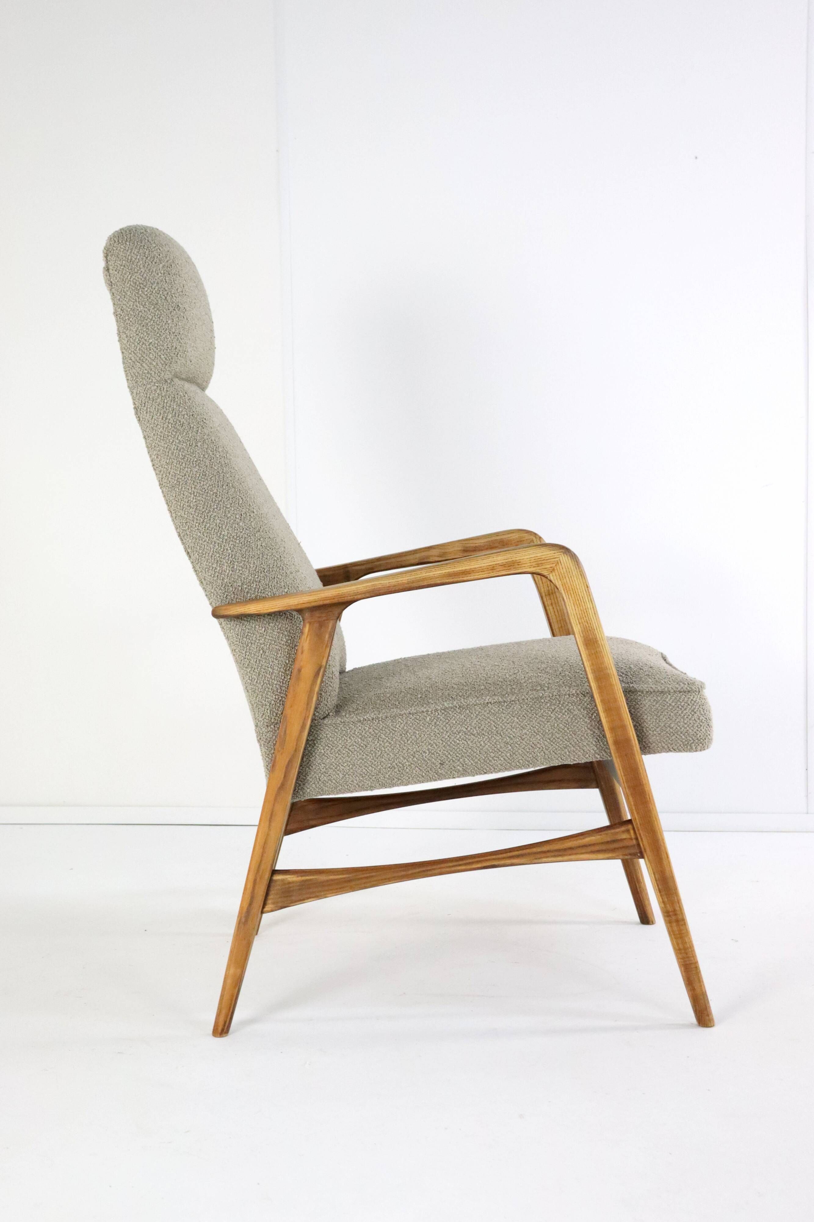 mid century vintage Fauteuil herenmodel 'Duivendrecht beige - opnieuw bekleed