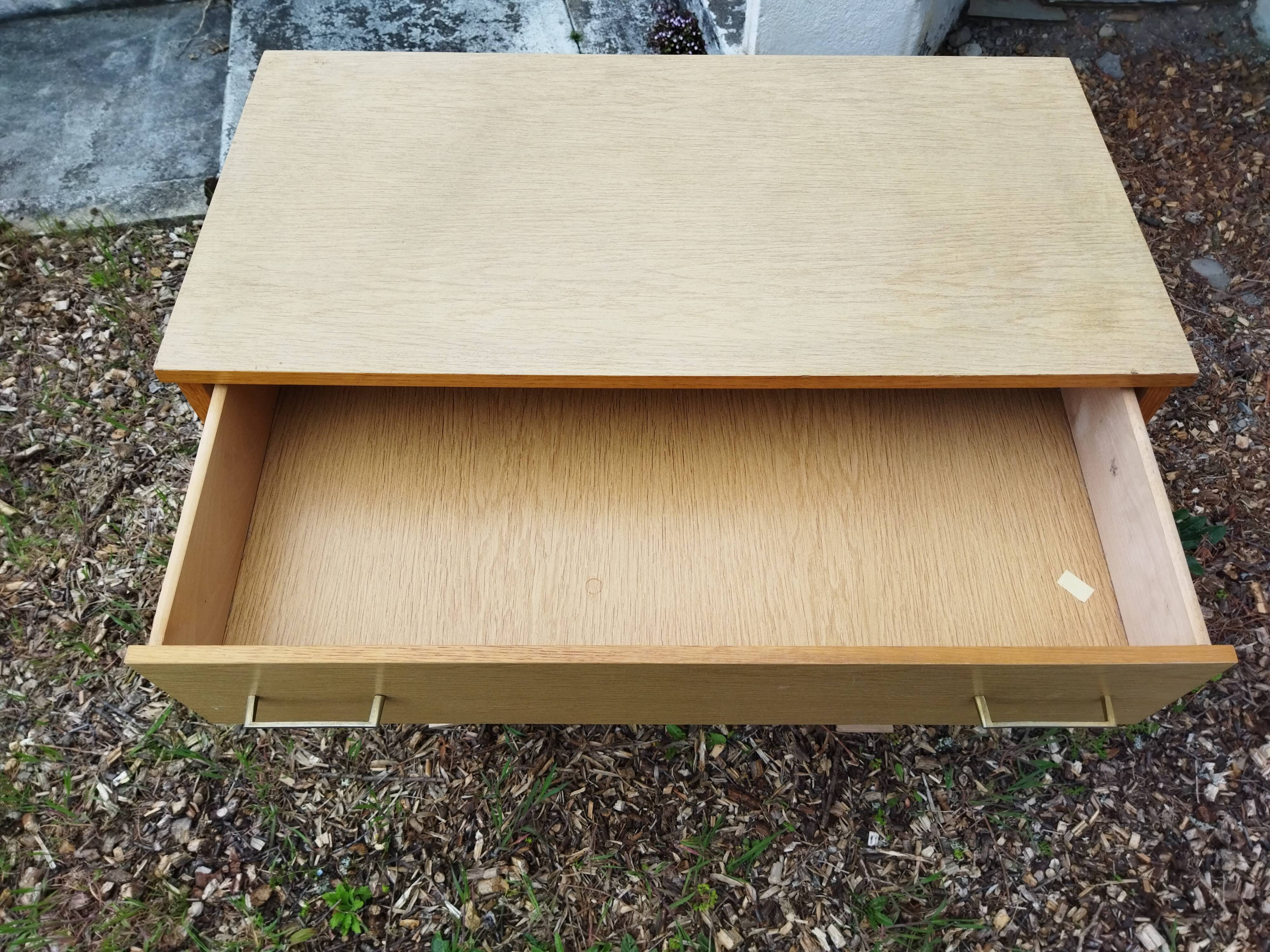 Vintage chest of drawers