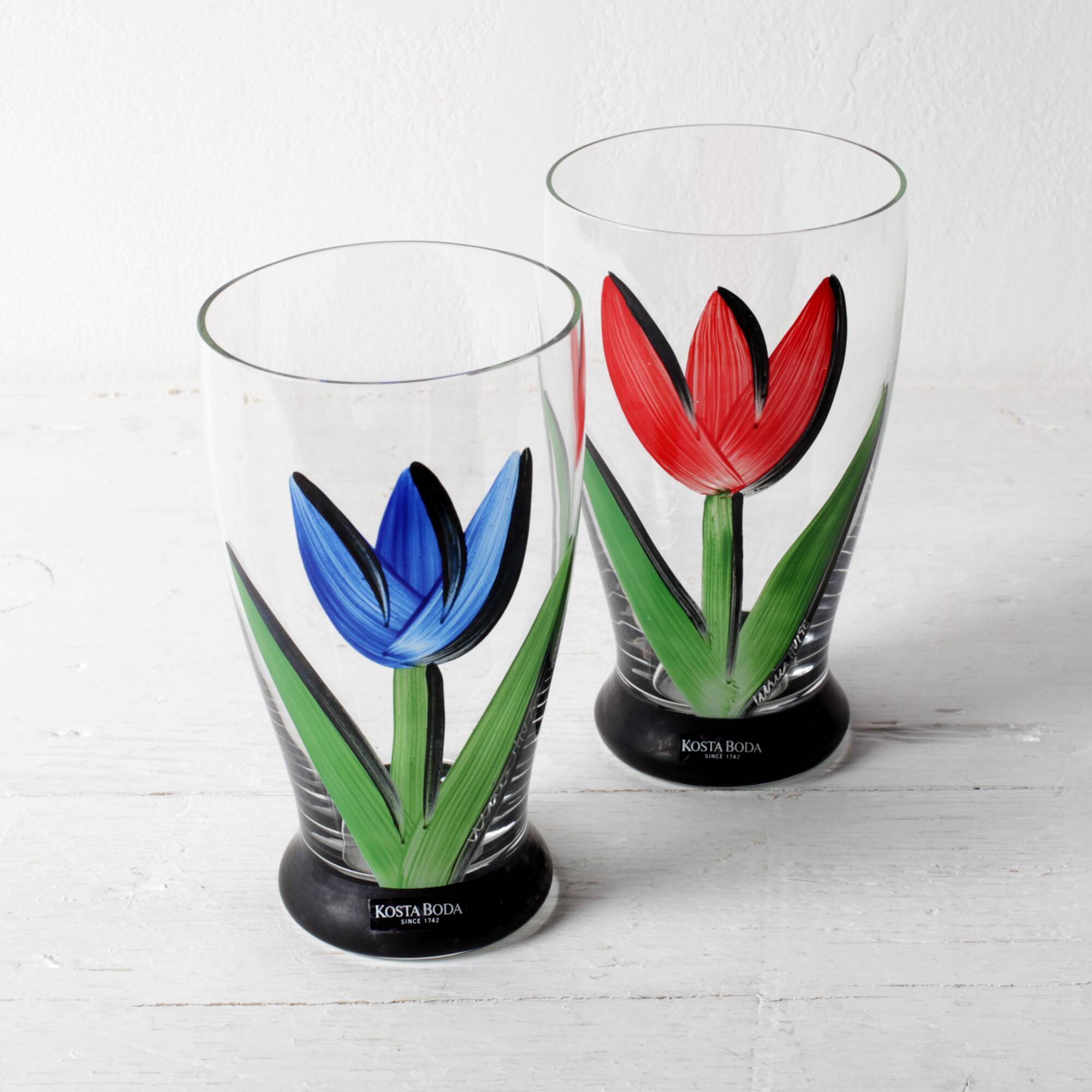 Blue Tulip Flower Water Tumbler Kosta Boda by Ulrica Hydman Vallien. Sweden
