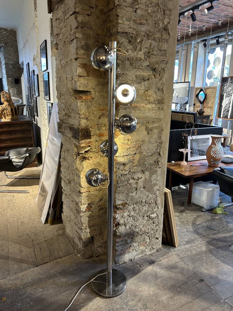 Rare magnetic eyeball floor lamp by Goffredo Reggiani