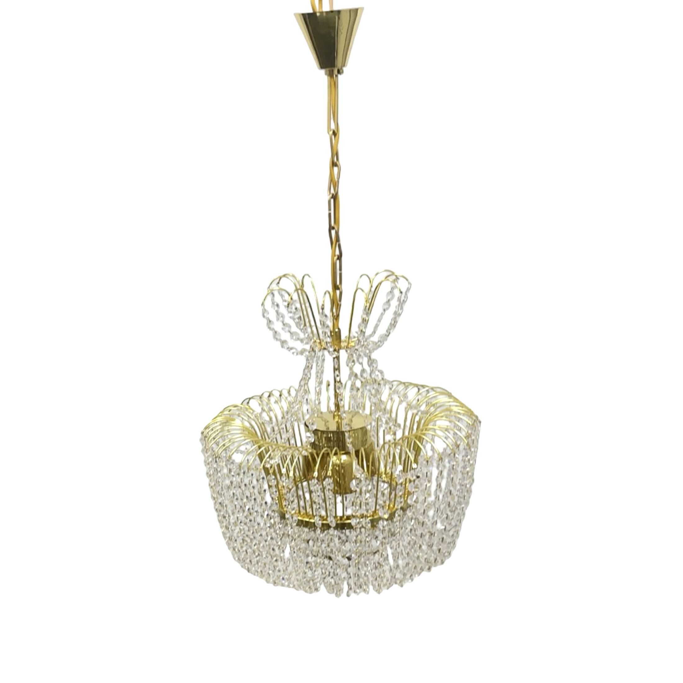 Kamenický Šenov crystal chandelier, gilded brass, 1970s, Czechoslovakia