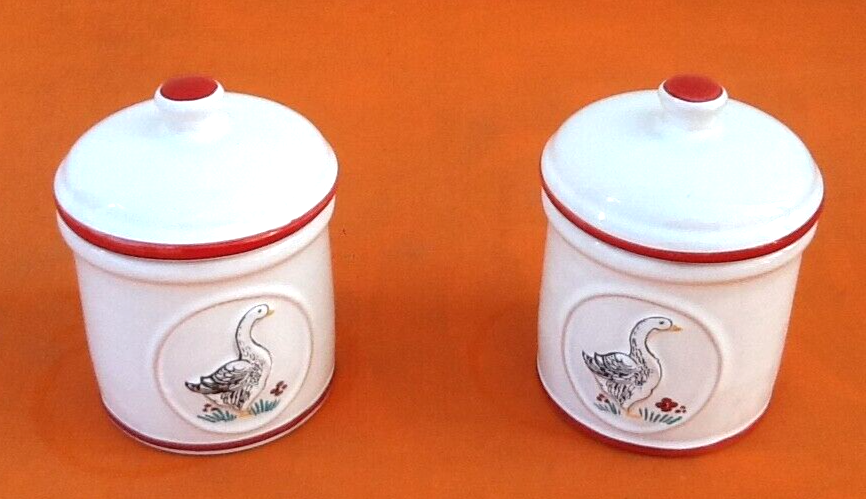 Pair of jars with foie gras lids cylindrical shape ceramic