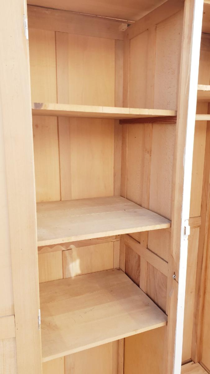 Vintage Parisian wardrobe