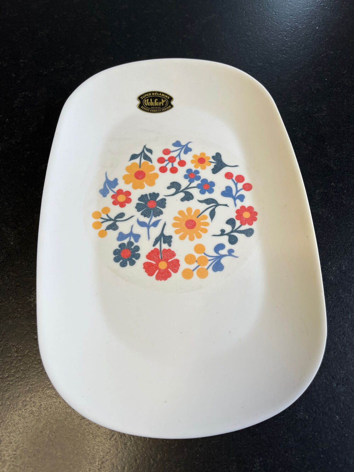 Voluform flower dish