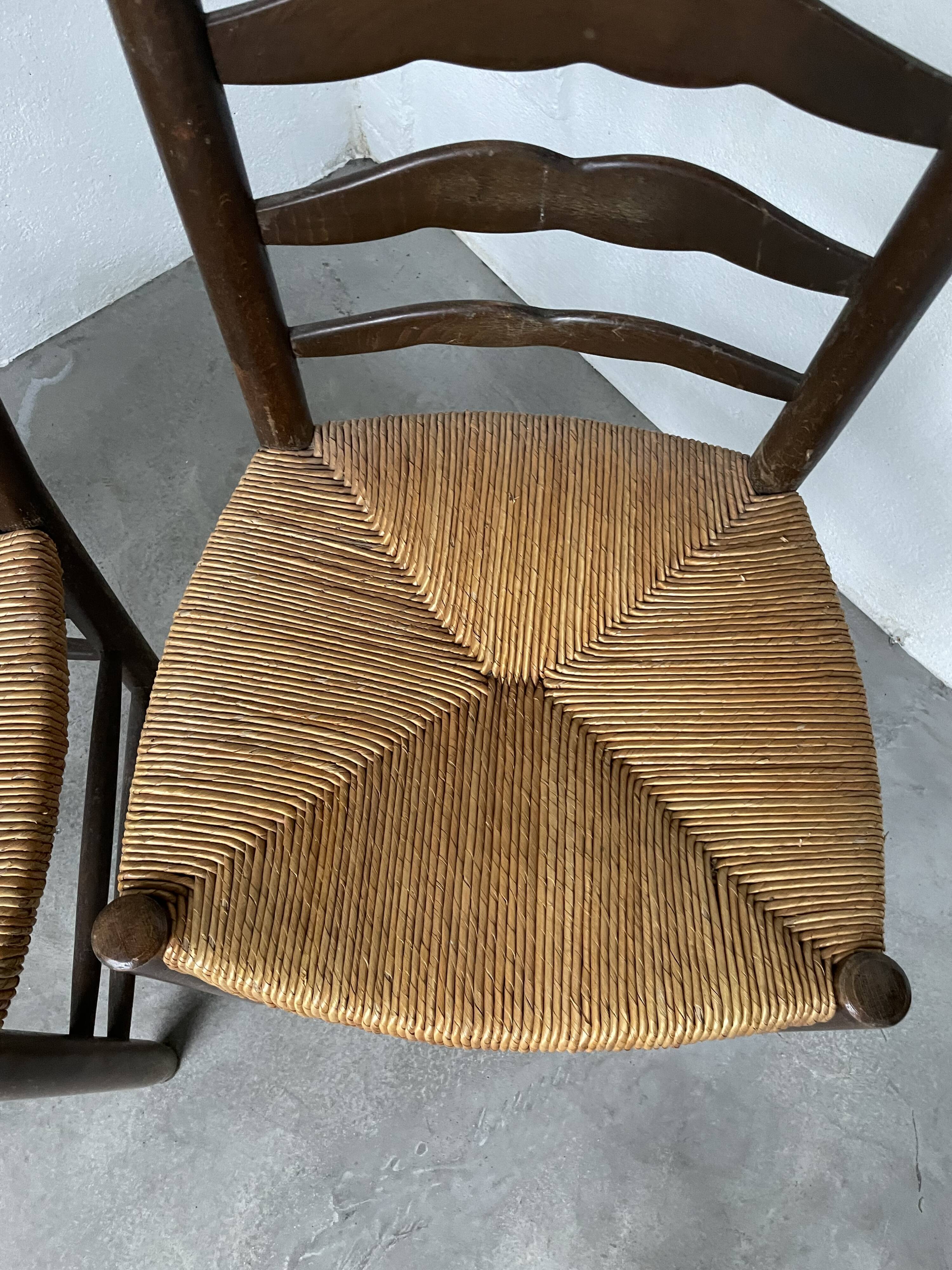 Trio rustic chairs in oak straw