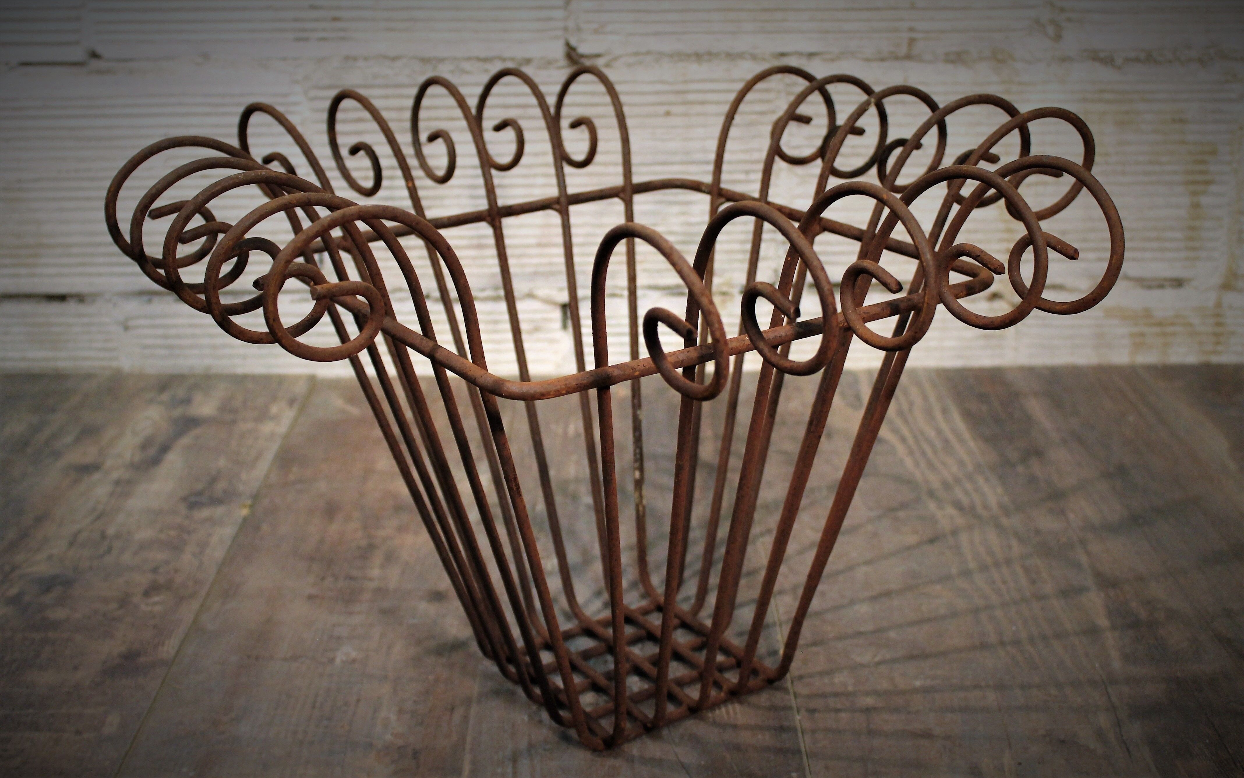 Planter door plant wrought iron 1950s