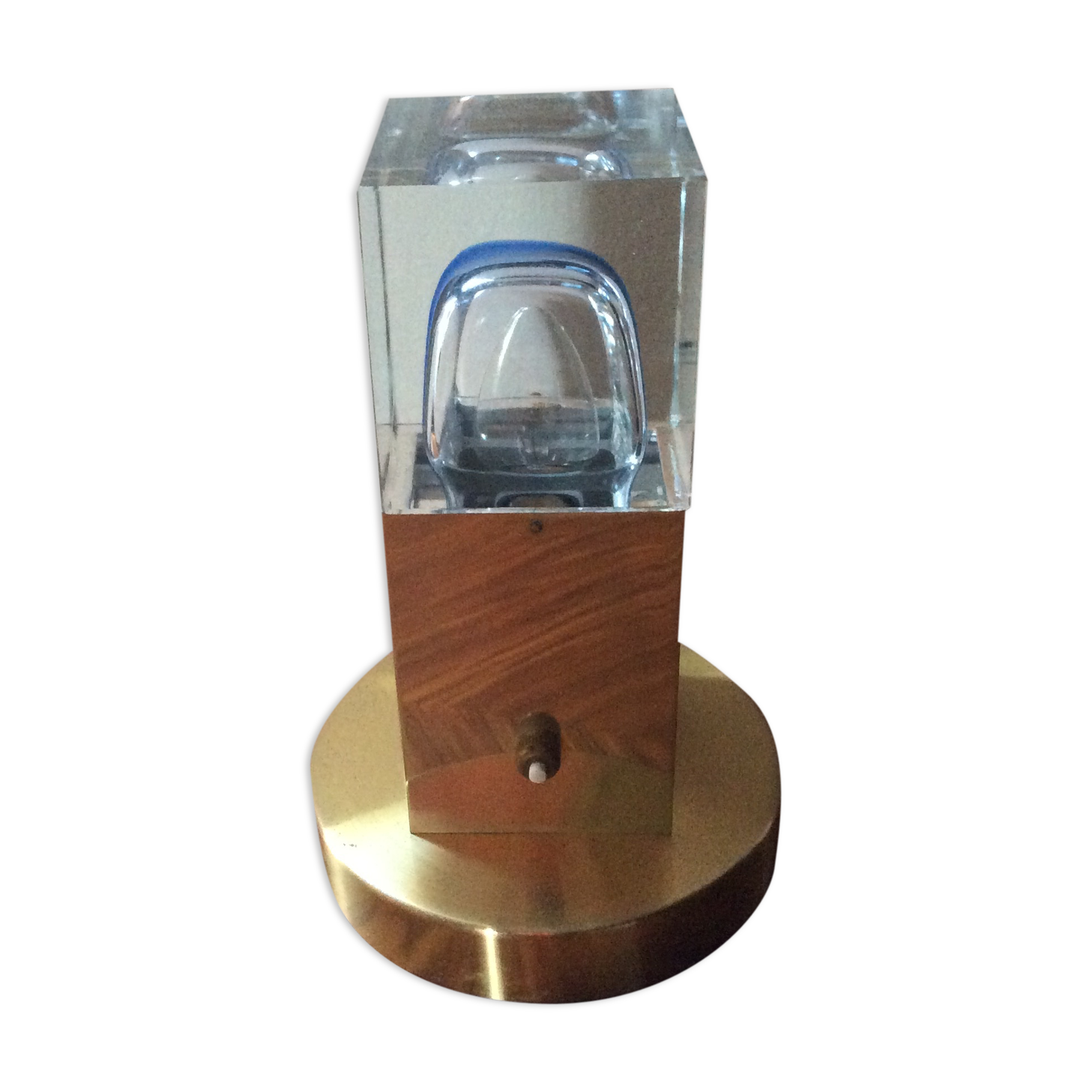 Touch cube lamp in plexiglas and brass 1970