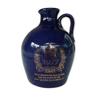 Small ceramic jug: Jubilee 1977 Queen Elizabeth II