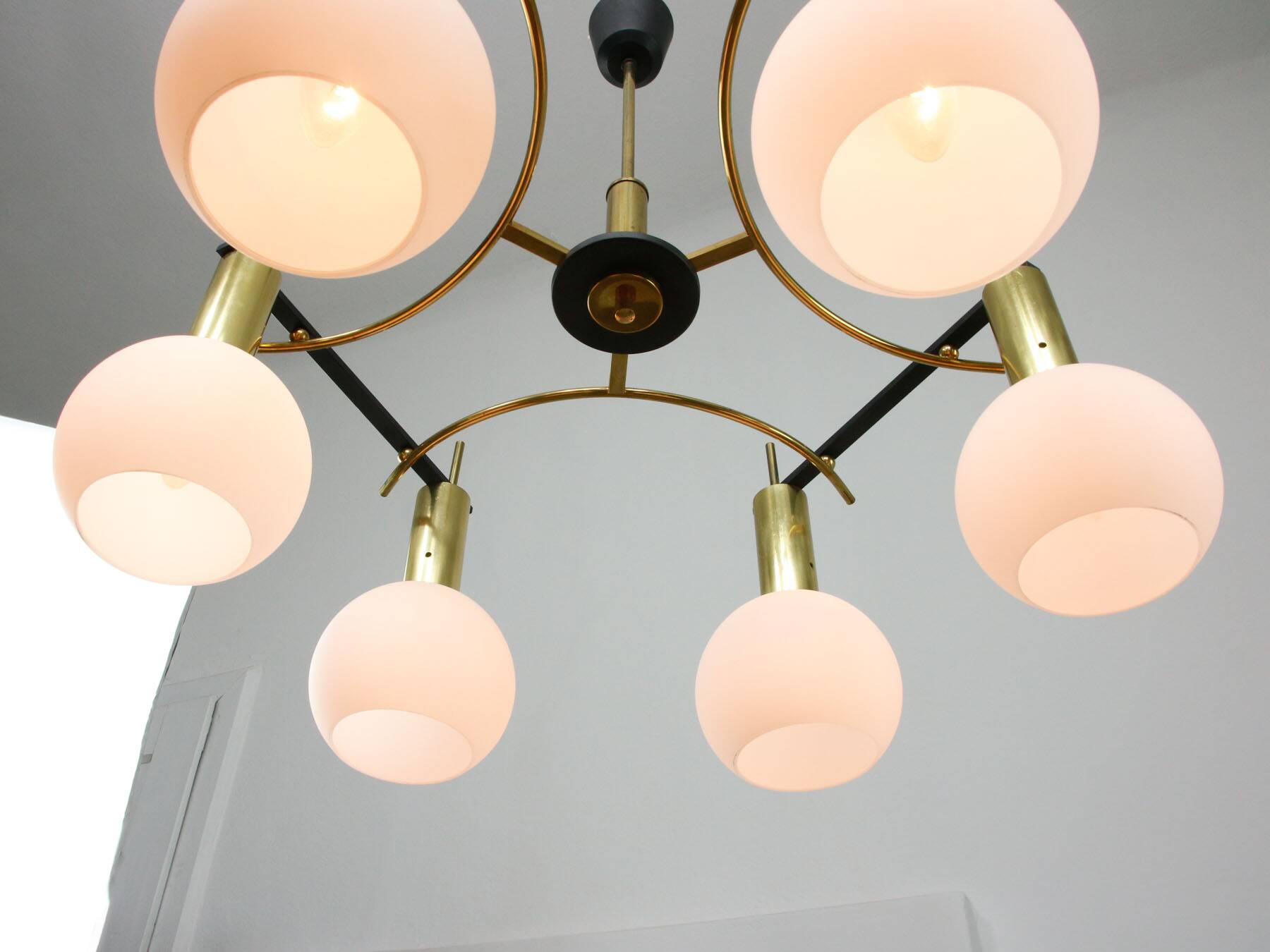 Mid-Century Modern Italian Brass and Opaline Chandelier