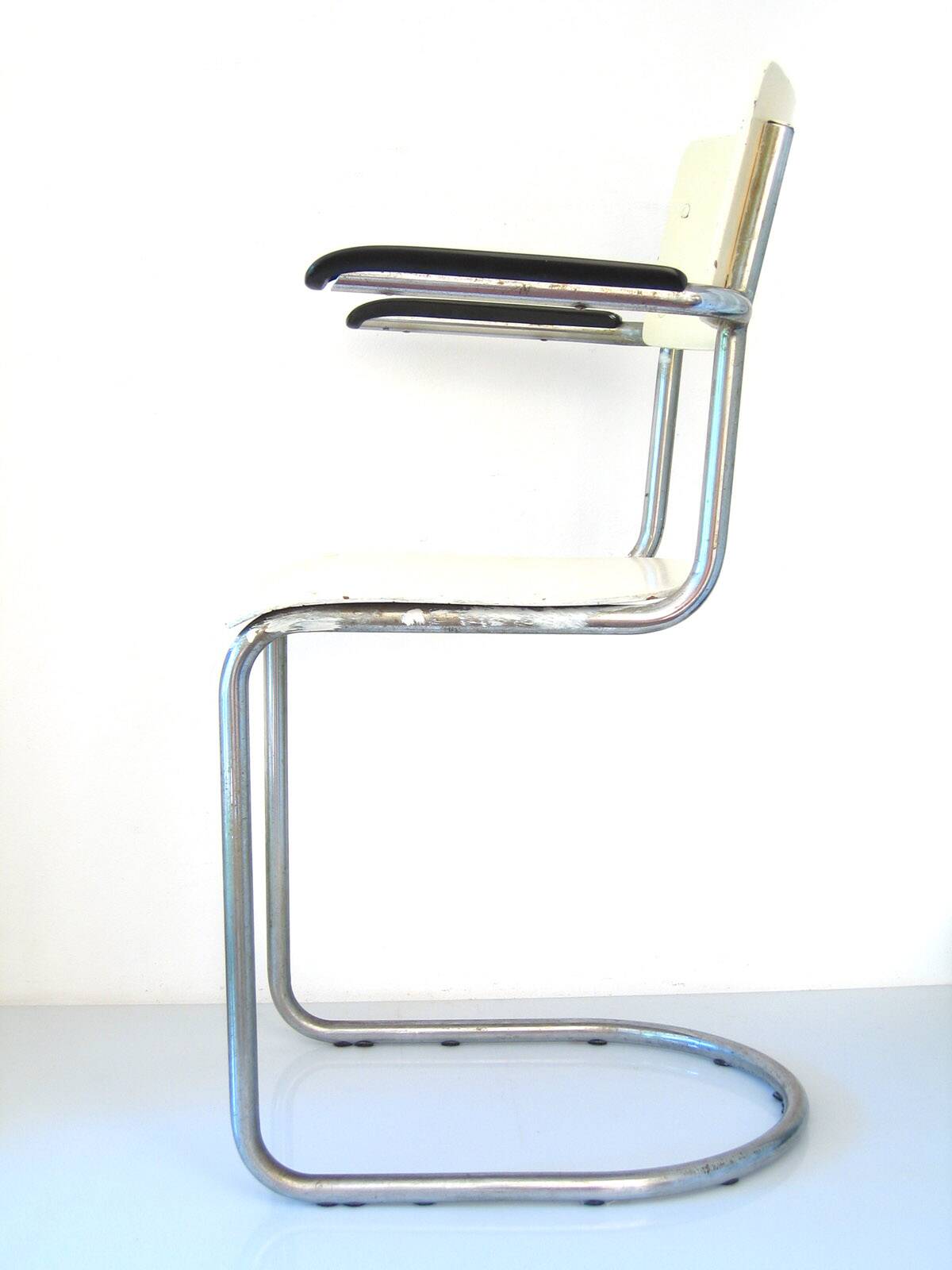 Gispen Vintage Tubular Chair – 1930s Dutch Design – White Retro Industrial