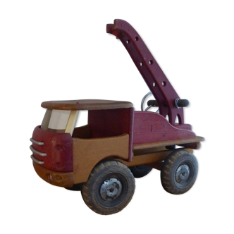 Wooden truck dejou