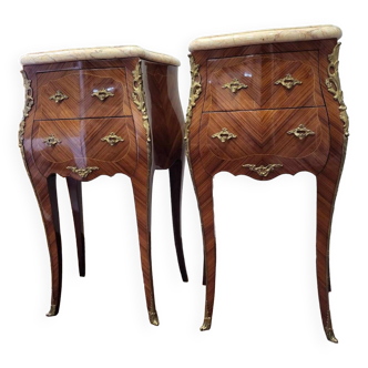 Paire de commode de chevet marquetée