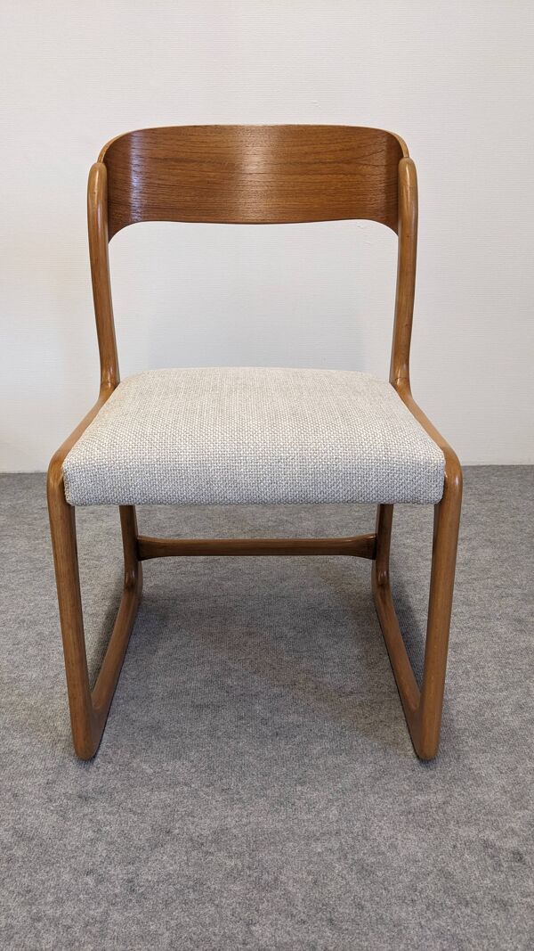 Série de 4 chaises traineau Baumann, France vers 1970