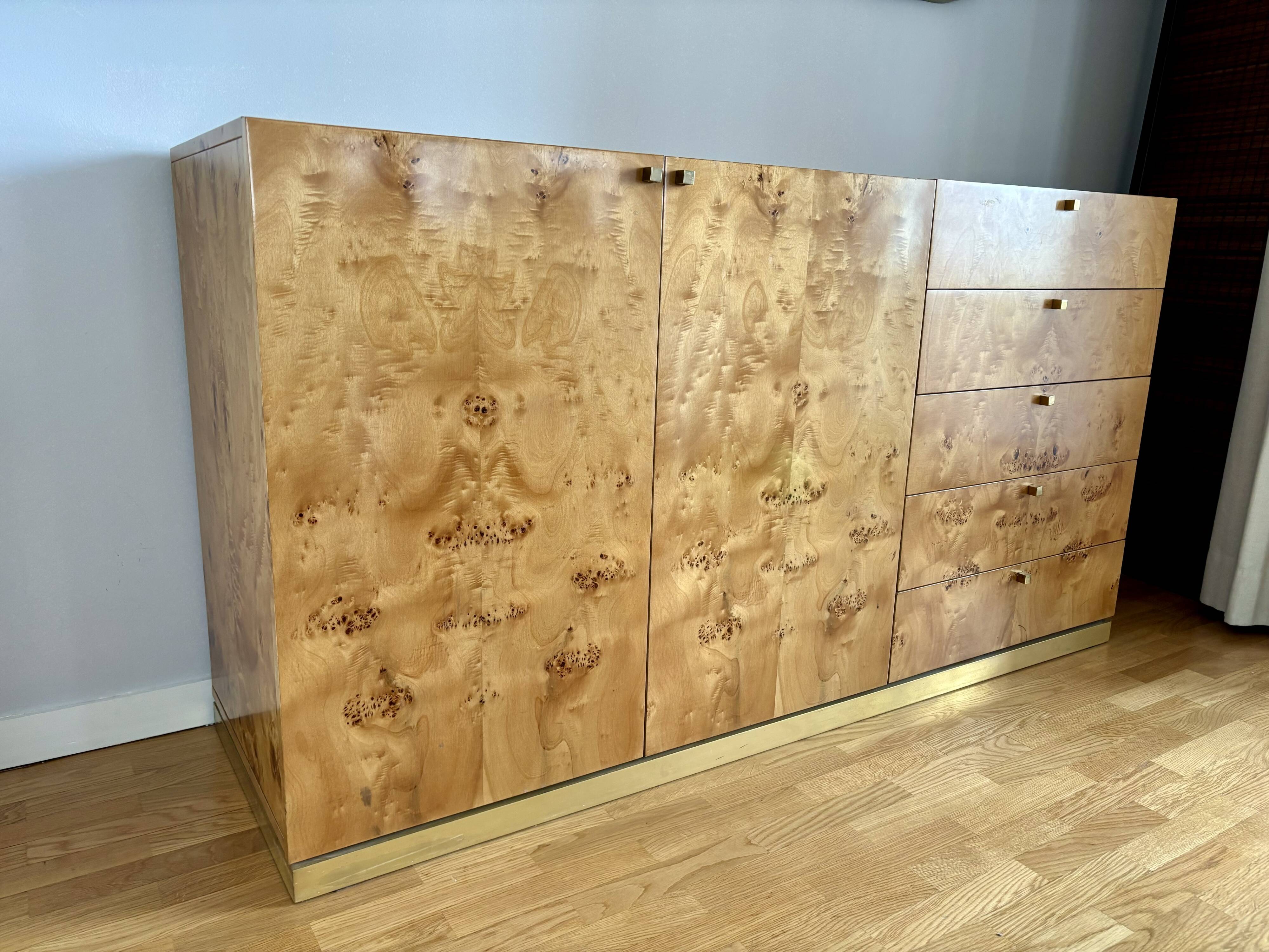 Vintage sideboard in burl wood and gilded brass