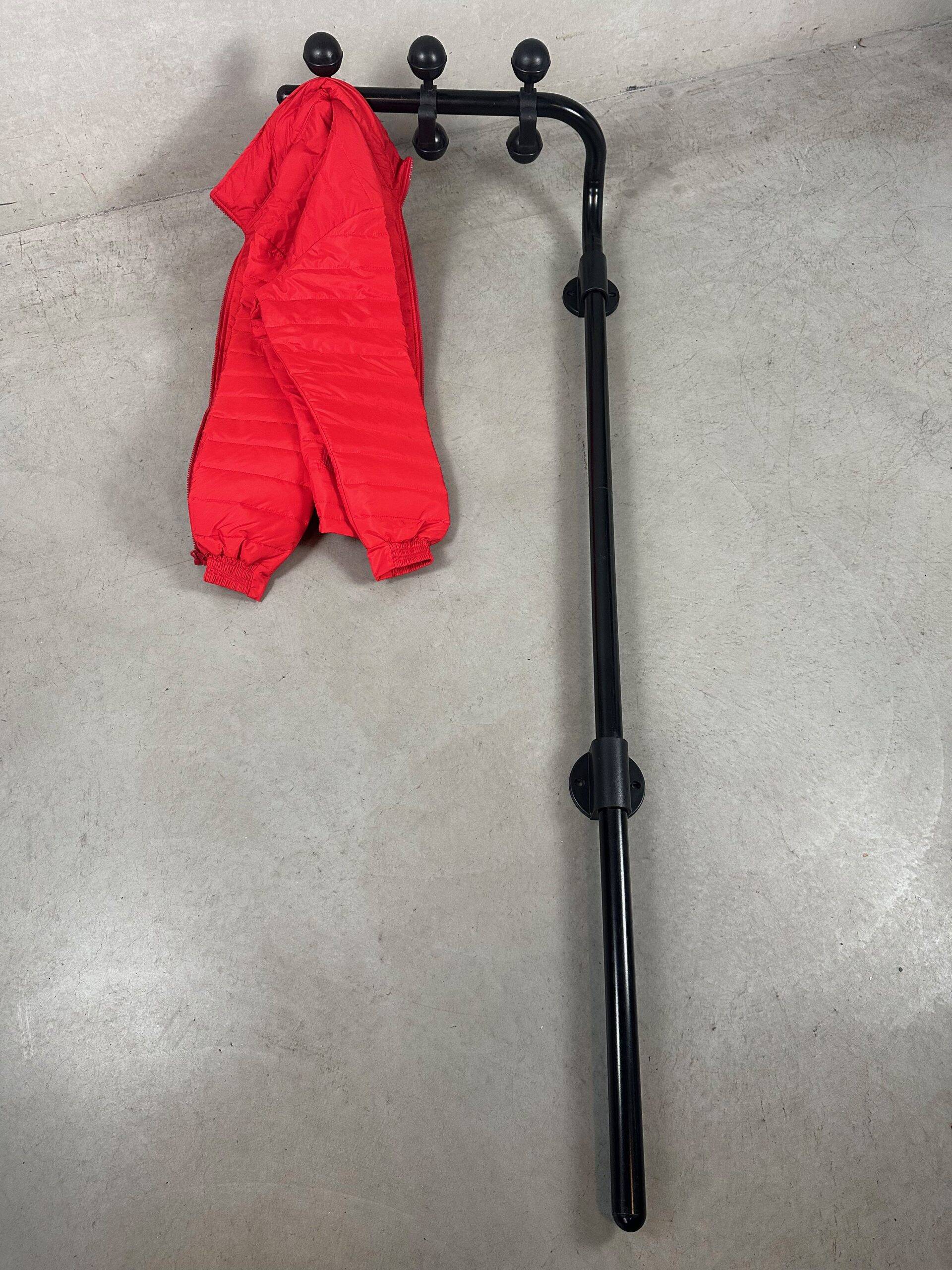 Design Giro wall coat rack – Magis – 1978