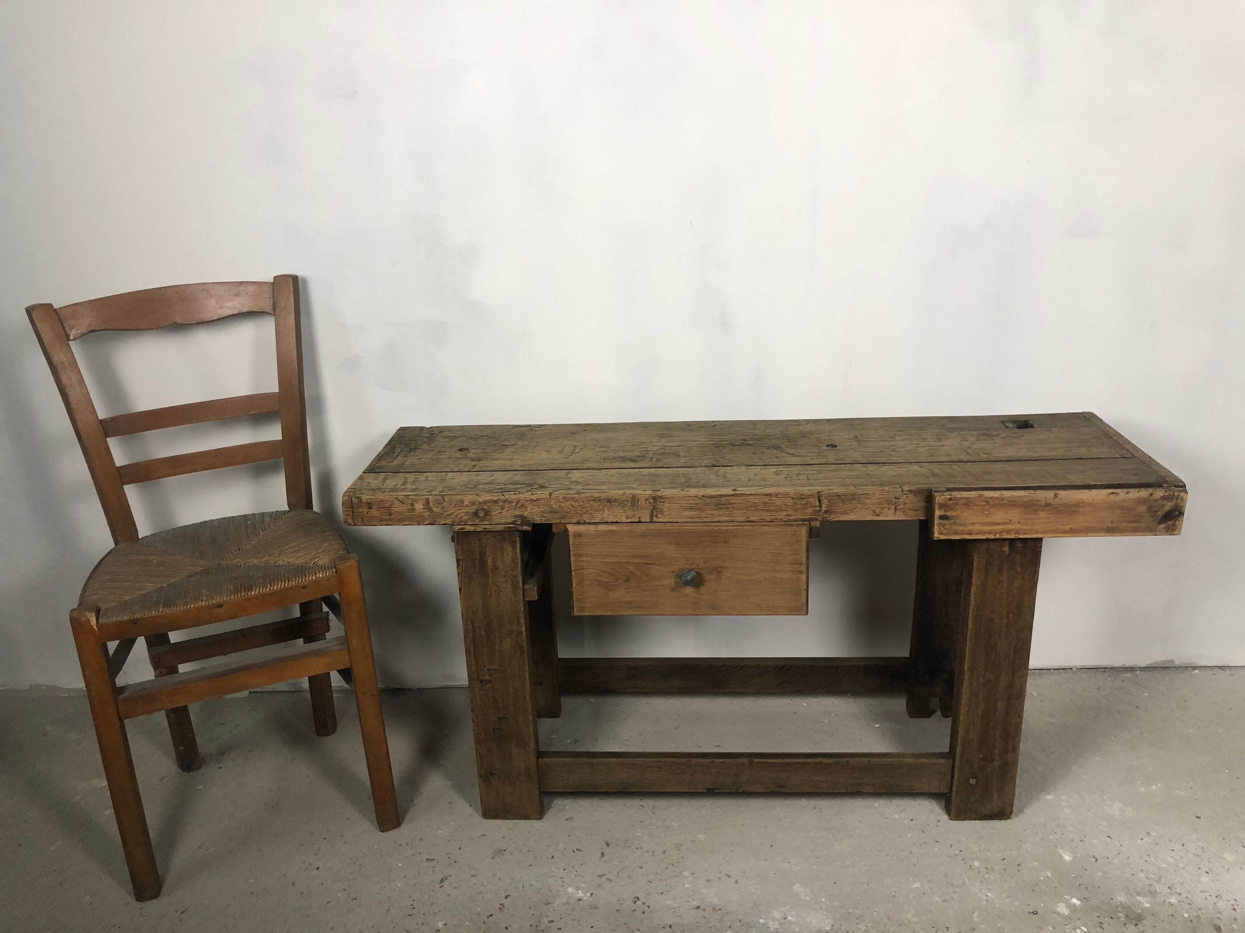 Old workbench in raw solid oak 1920