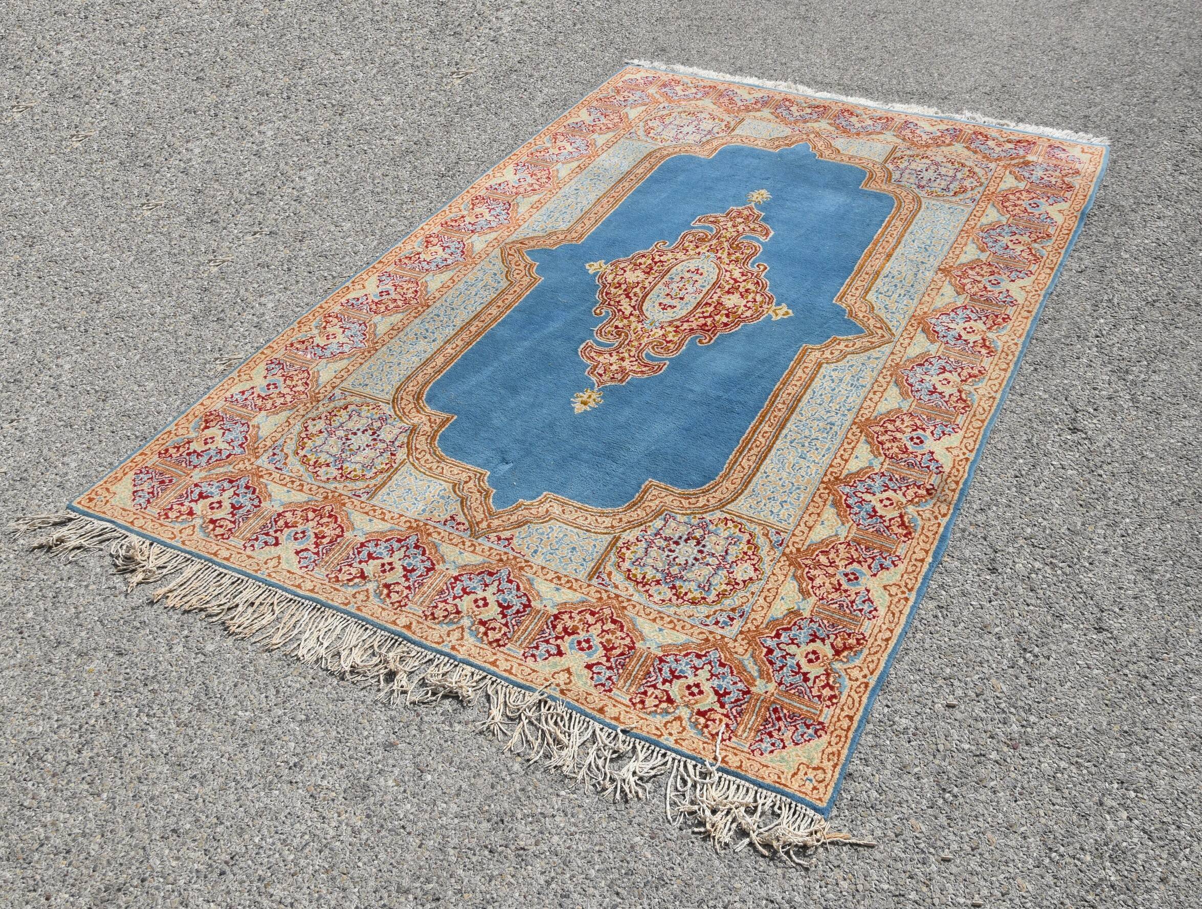 Oriental Persian Iran Kirman rug: 1.84 x 2.86 meters