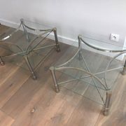 Paire de bouts de canapé en métal chromé et verre