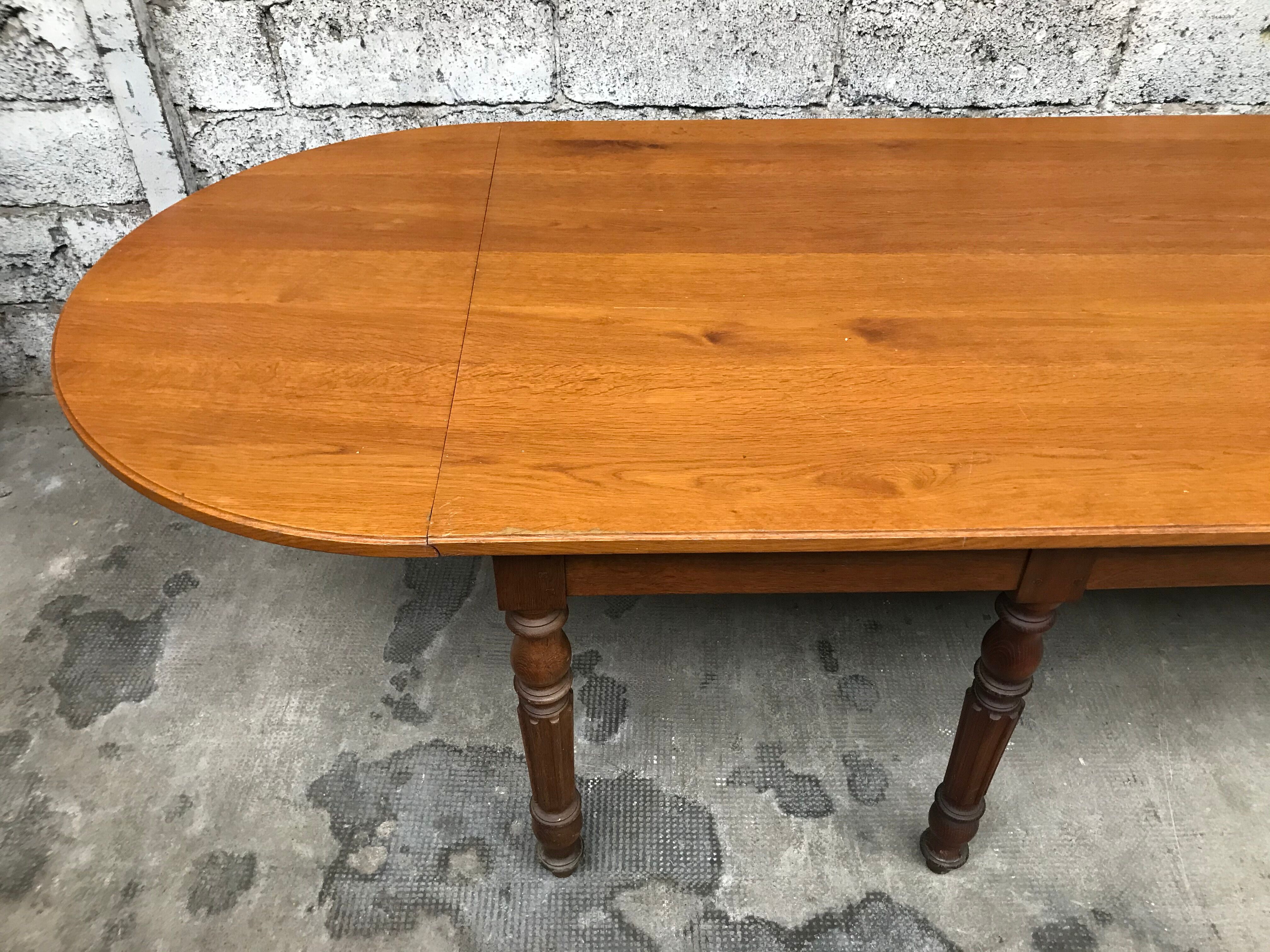 Former large oak farm table early 20th vintage