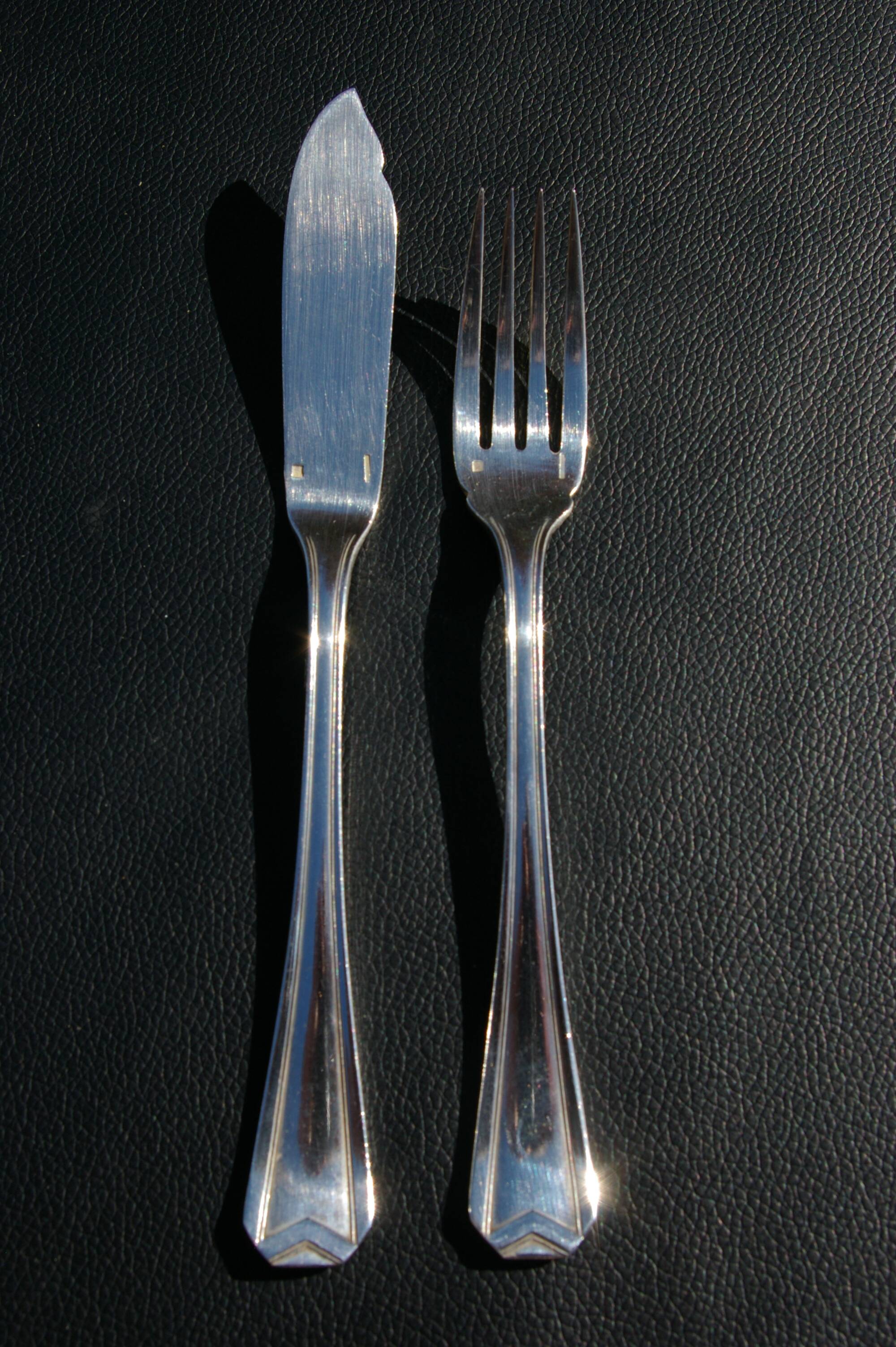 12 CHRISTOFLE Fish Cutlery Sets, CHEVRONS Art Deco model