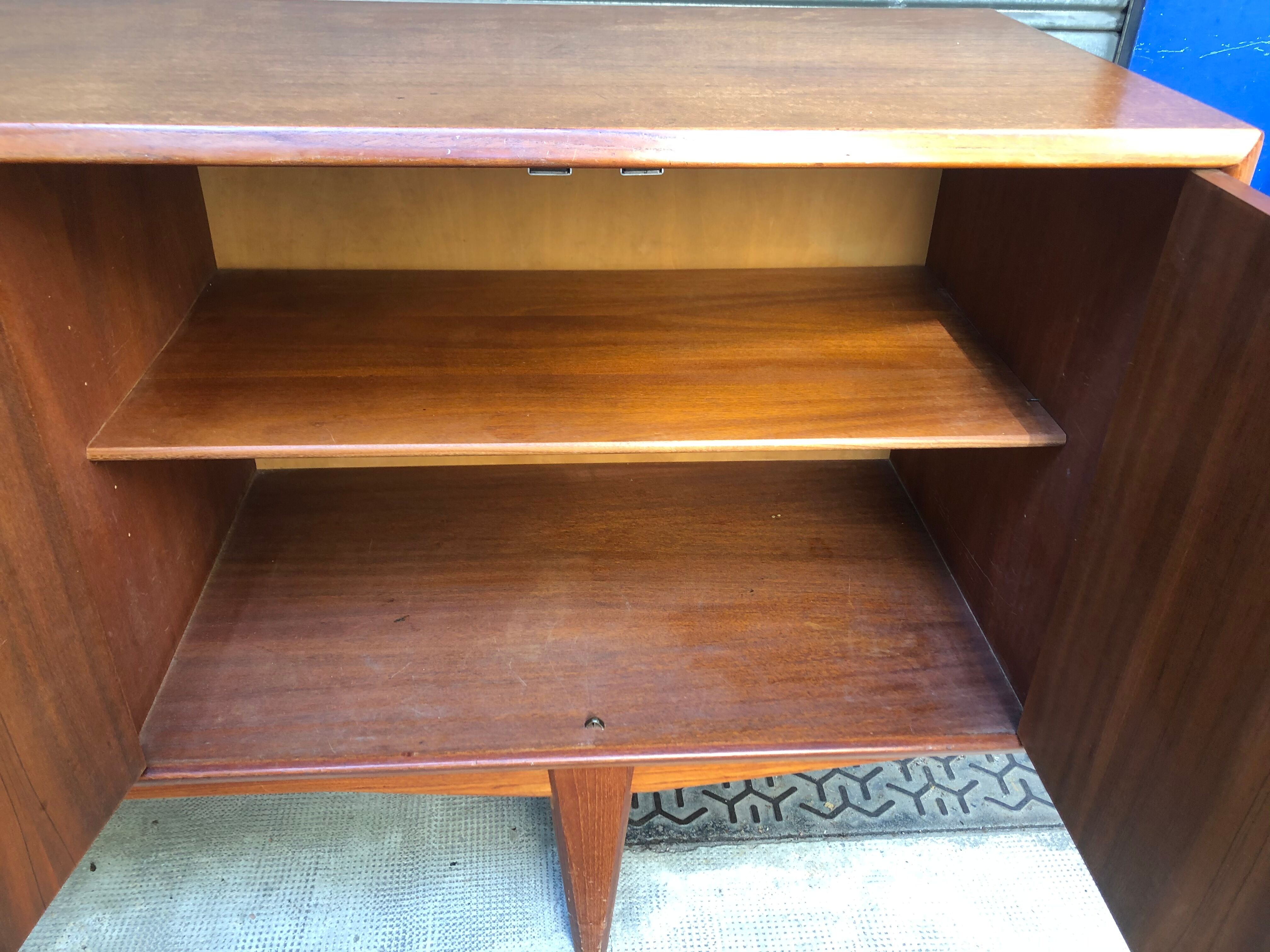 Scandinavian tea shirting 4-door and 5 1960s drawers
