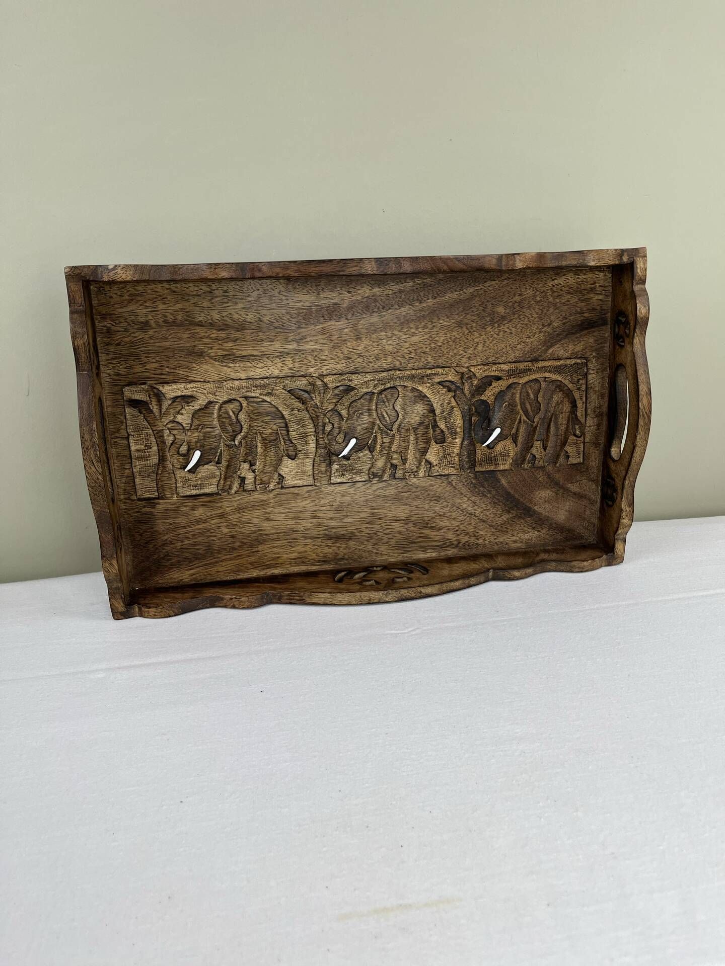 Vintage decorative wooden plateau – elephant frieze