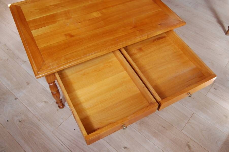 coffee table in solid cherry wood
