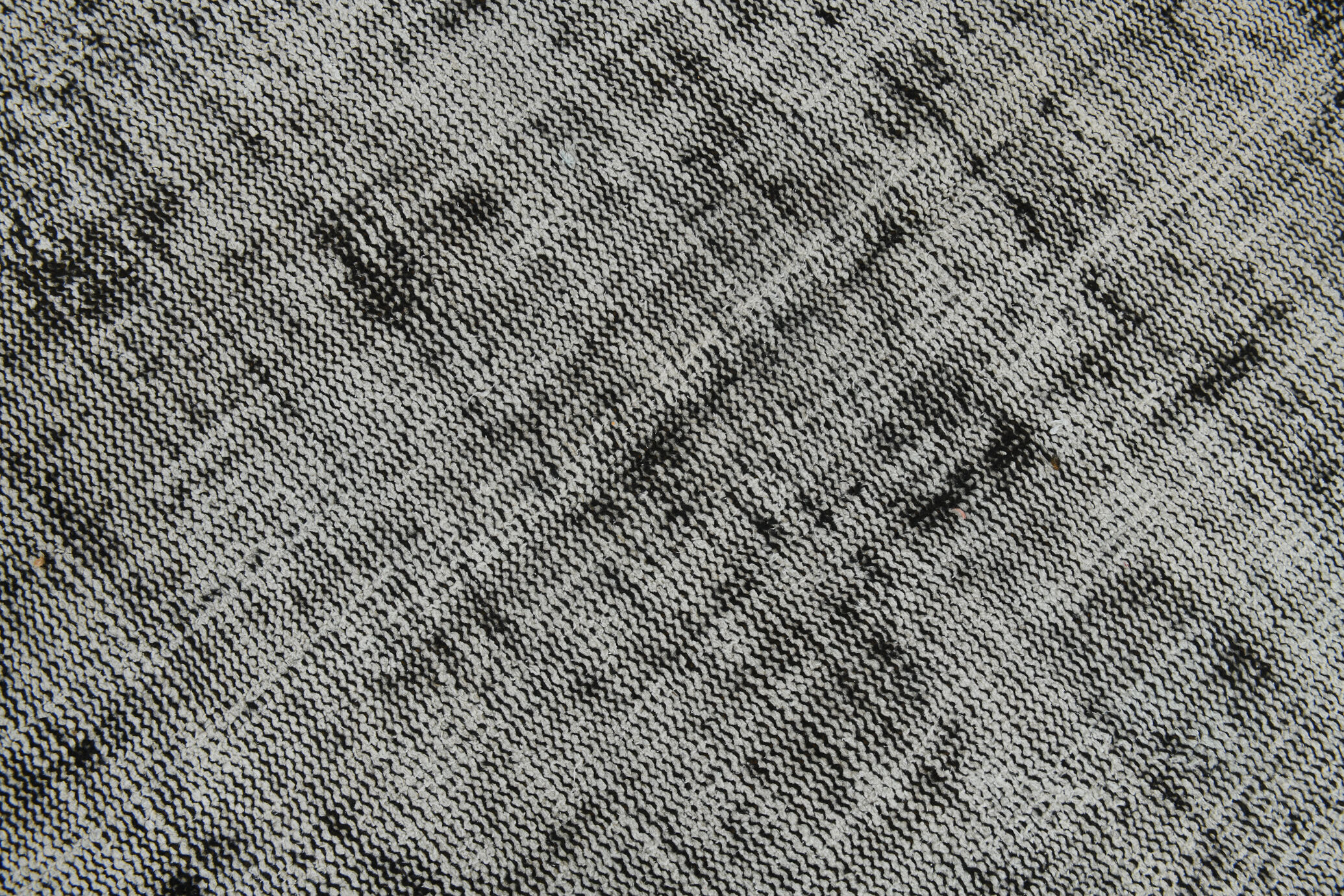 7x9 distressed black vintage rug, 205x292cm