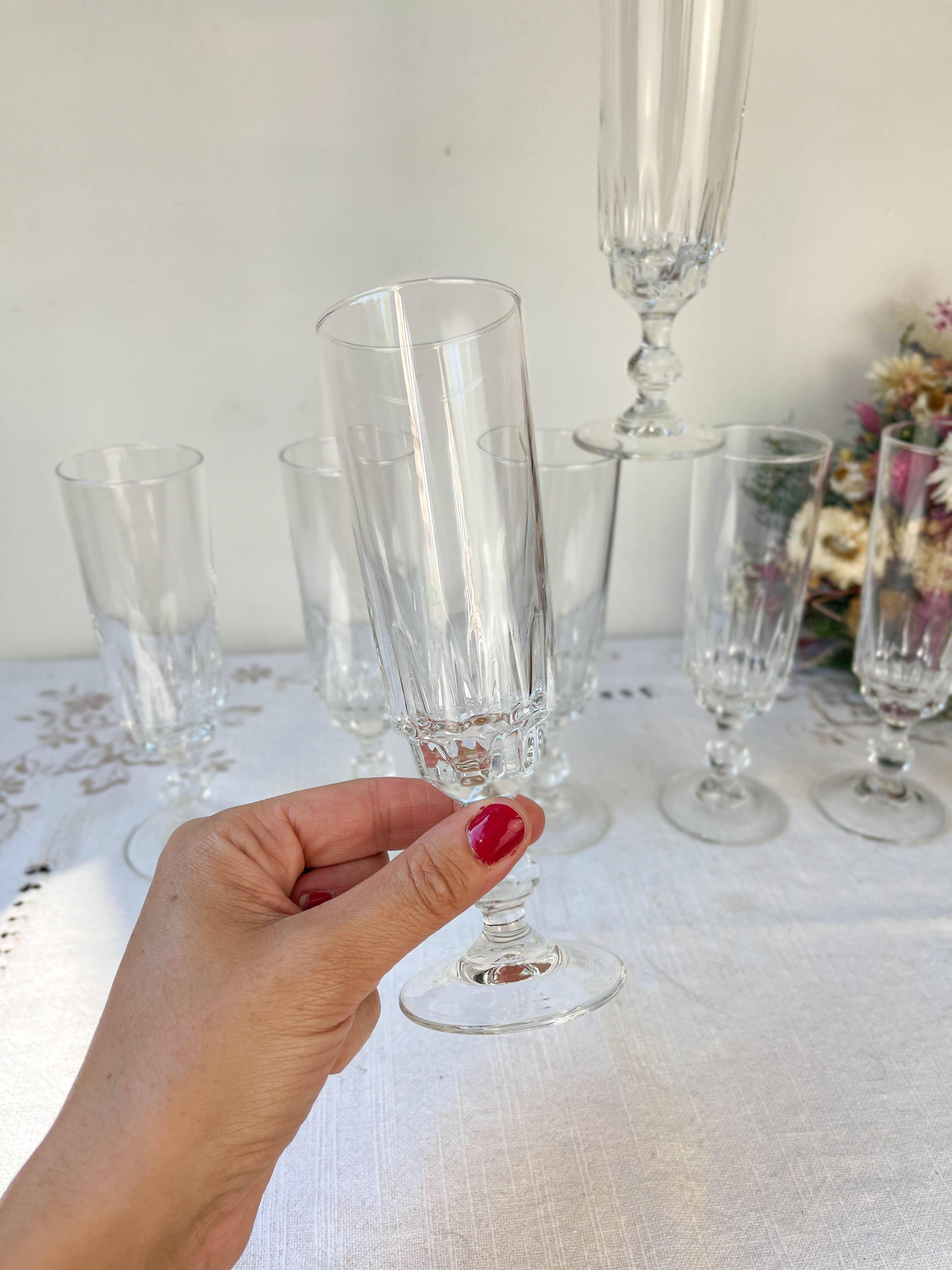 7 Luminarc champagne flutes, Lance model, 1970, made in France