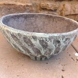 Structured concrete gardener / vintage 60s-70s