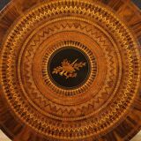 Elegant 20th century Sorrento table