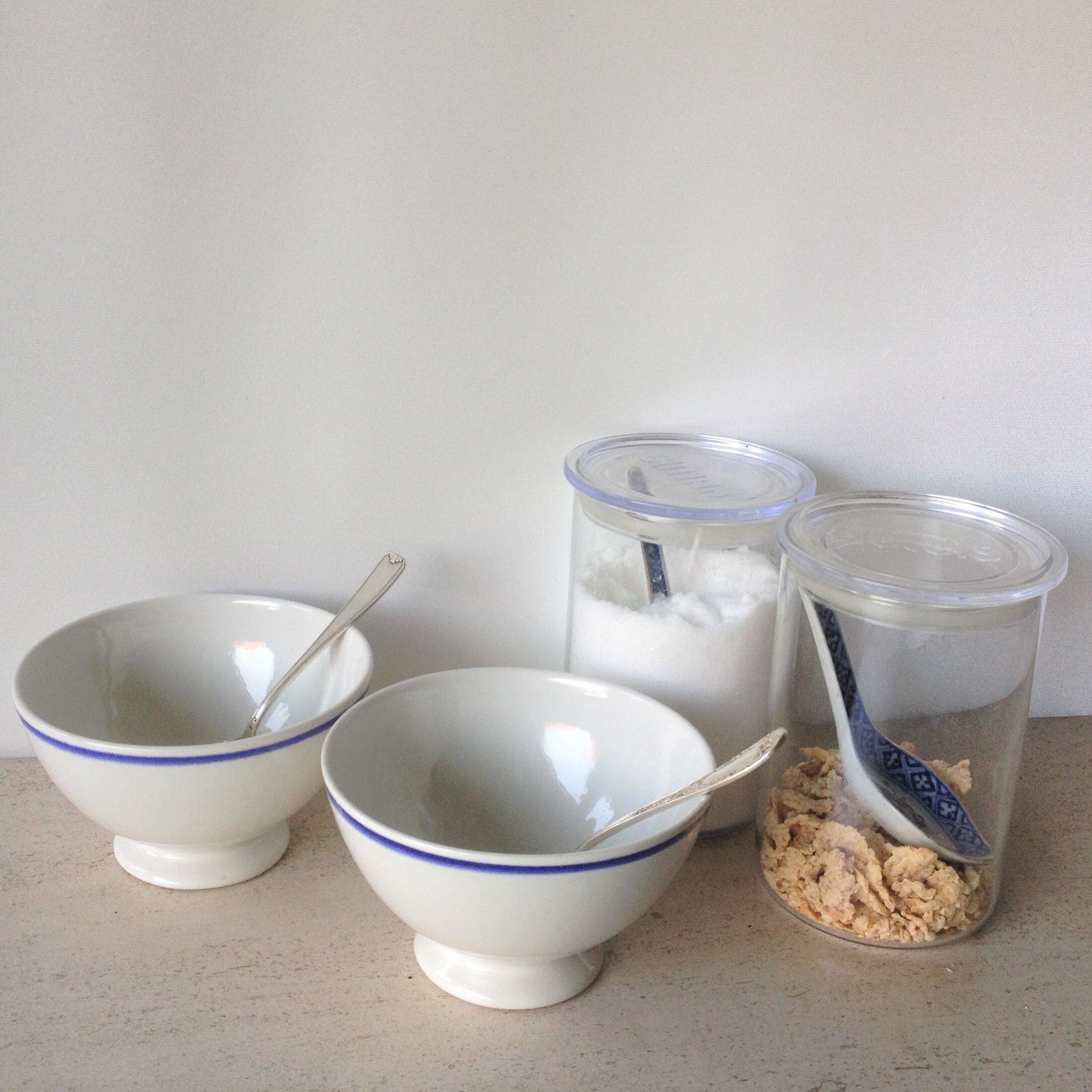 Lot of two bowls old Porcelain of Gien