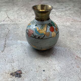 Vase boule en laiton émaillé ancien