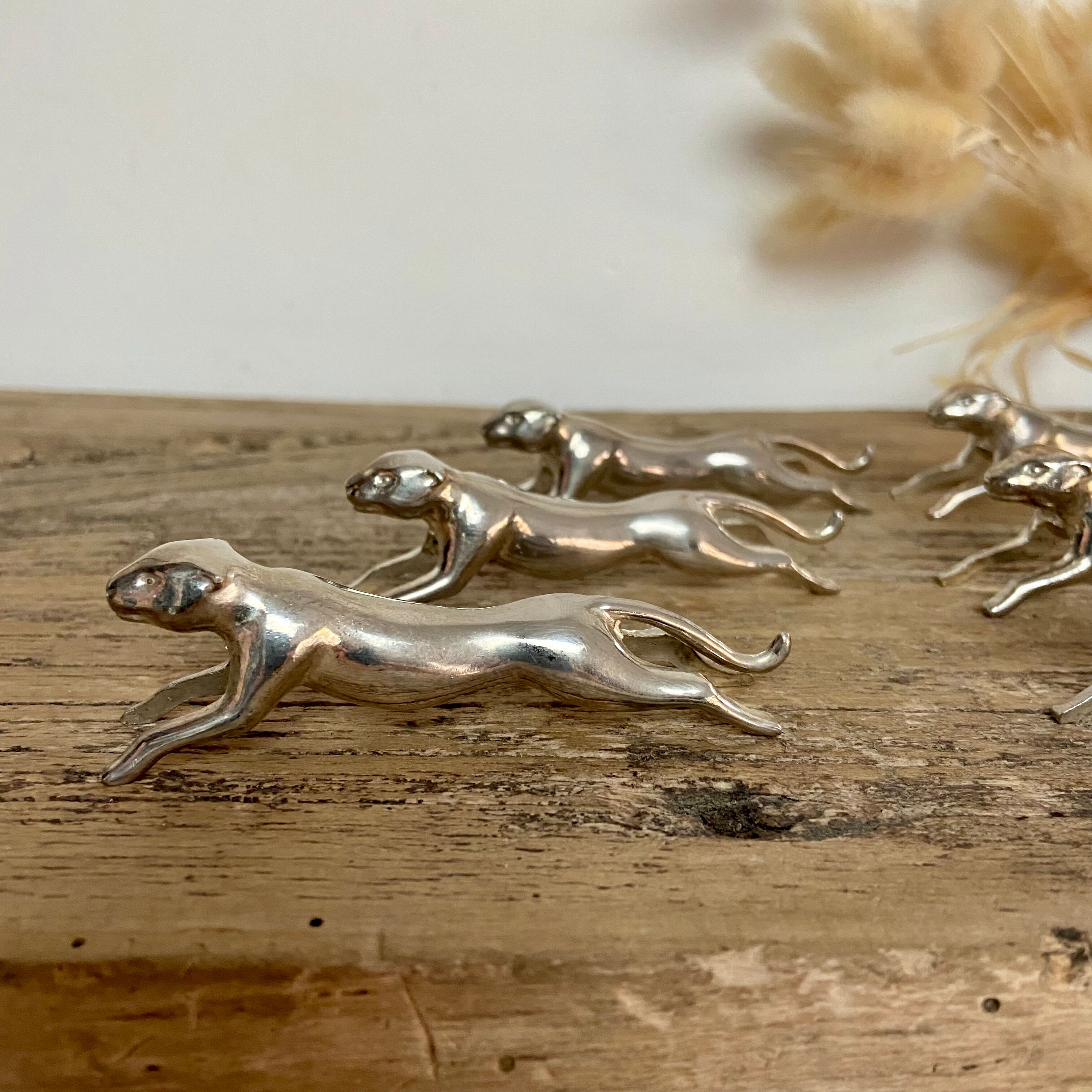 Set of 6 Jaguar knife holders