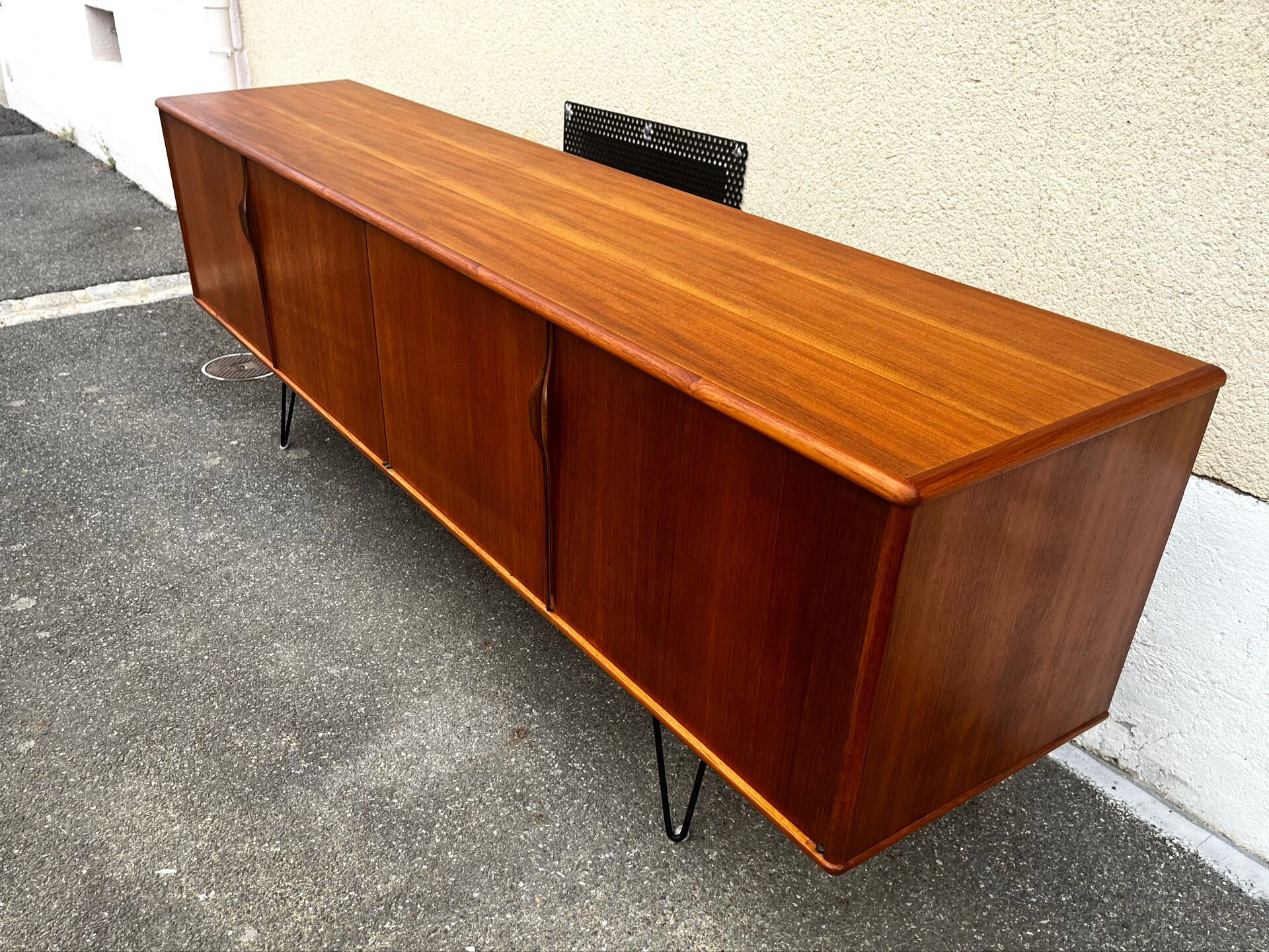 Teak enfilade
