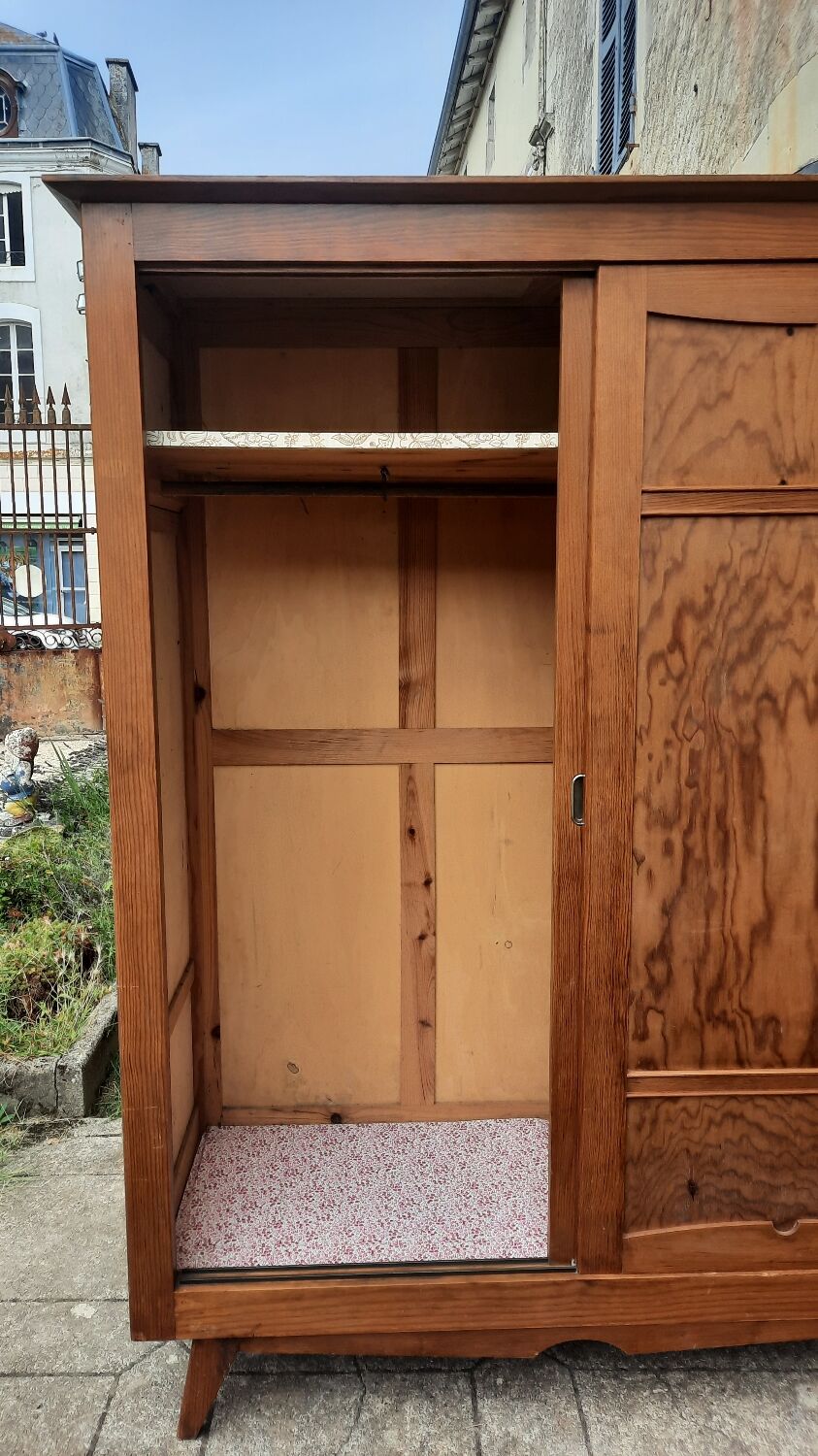 Sliding door wardrobe