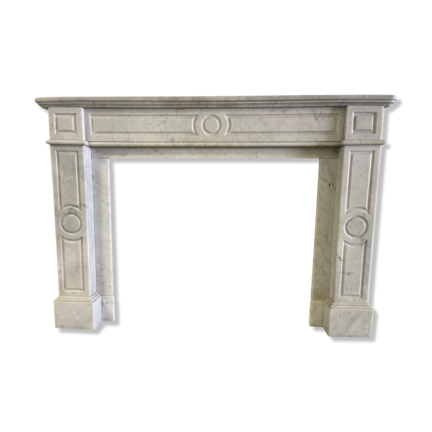 Cheminée de style Louis XVI en marbre blanc carrare xx siècle