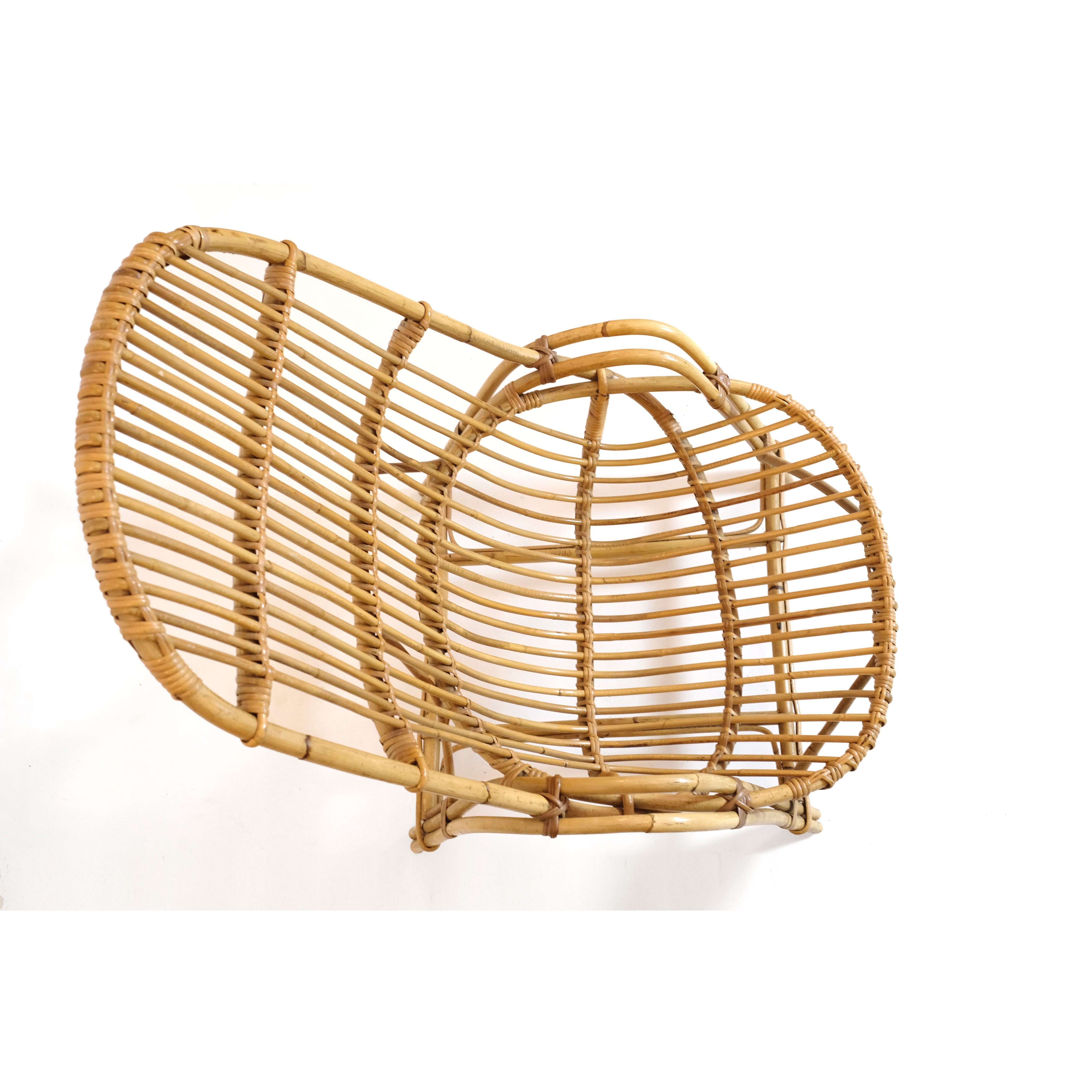 Rattan armchair with armrest from the 60s-70s.