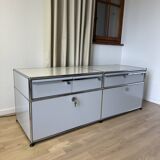 USM Haller TV unit in Light Grey
