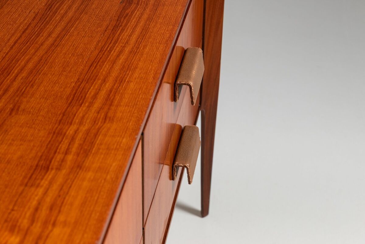 Italian sideboard or chest of drawers in teak Italy 1960