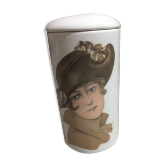 White porcelain pot