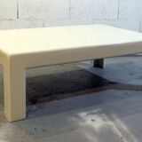 Table basse en bois laqué