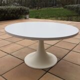 Round coffee table