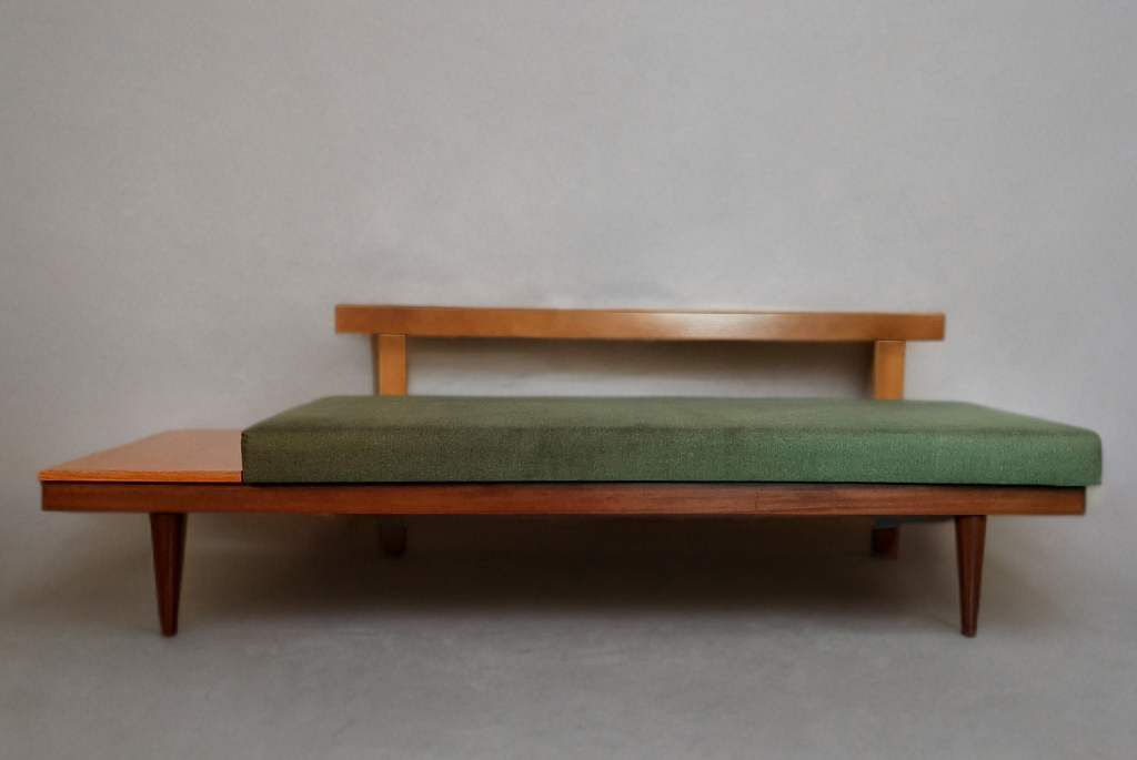 Lettvint model daybed, Vintage Scandinavian 1960s